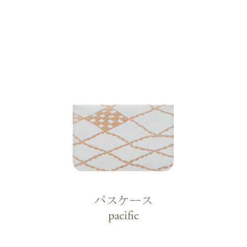 SIWA URUSHI パスケース 漆 pacific ミナ ペルホネン